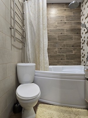 Продам трехкомнатную (3-комн.) квартиру, Лесная ул, 7к2, Ерино д