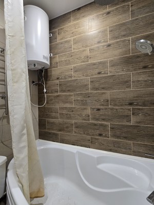 Продам трехкомнатную (3-комн.) квартиру, Лесная ул, 7к2, Ерино д
