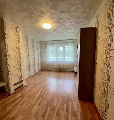 Продам однокомнатную (1-комн.) квартиру, В.Интернационалистов ул, 8, Бирюлинского Зверосовхоза п