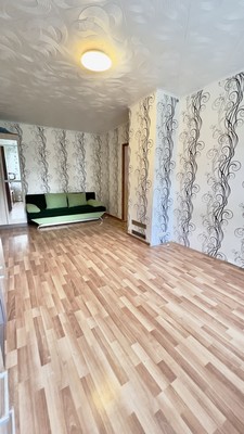 Продам однокомнатную (1-комн.) квартиру, В.Интернационалистов ул, 8, Бирюлинского Зверосовхоза п