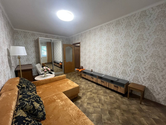 Сдам однокомнатную (1-комн.) квартиру, Лермонтова ул, 14, Симферополь г