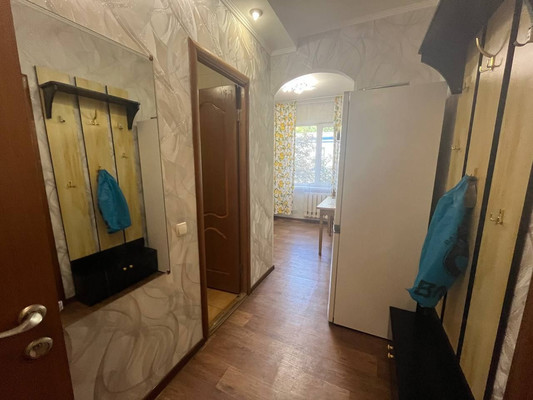 Сдам однокомнатную (1-комн.) квартиру, Лермонтова ул, 14, Симферополь г