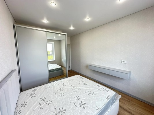 Продам однокомнатную (1-комн.) квартиру, Калинина ул, 114, Тихорецк г