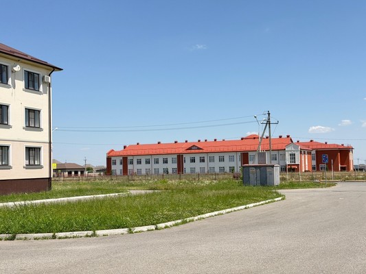 Продам многокомнатную квартиру, им. Сижажева М.В. ул, 20, Чегем г