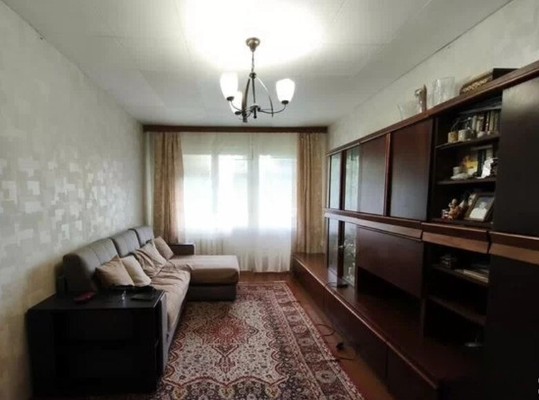 Продам трехкомнатную (3-комн.) квартиру, Багратиона ул, 13, Смоленск г