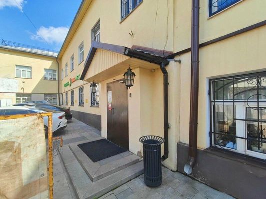Сдам коммерческое помещение 820 м2, Маросейка ул, 6-8 4, Москва г