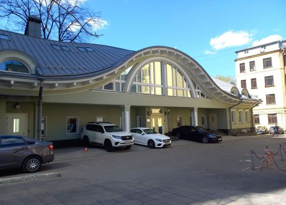 Сдам коммерческое помещение 691 м2, Земляной Вал ул, 68/18 3, Москва г