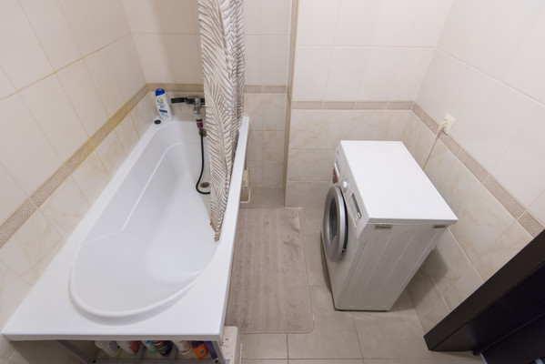 Продам двухкомнатную (2-комн.) квартиру, Оганова ул, 20, Ростов-на-Дону г