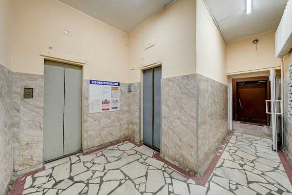 Продам двухкомнатную (2-комн.) квартиру, Пырьева ул, 4к2, Москва г