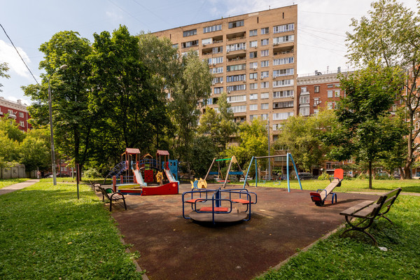 Продам двухкомнатную (2-комн.) квартиру, Пырьева ул, 4к2, Москва г
