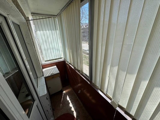 Продам трехкомнатную (3-комн.) квартиру, Октябрьский пр-кт, 40, Комсомольск-на-Амуре г