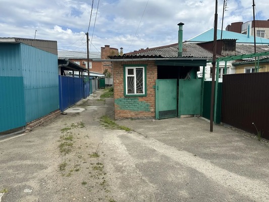 Продам трехкомнатную (3-комн.) квартиру, Коммунальный пер, 10, Кропоткин г