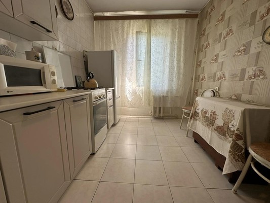 Продам двухкомнатную (2-комн.) квартиру, Лесной пер, 30, Кропоткин г