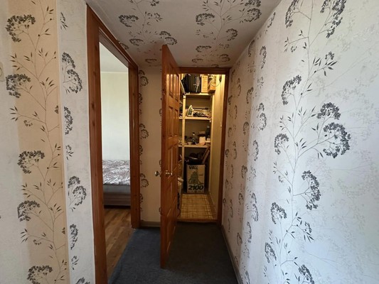 Продам двухкомнатную (2-комн.) квартиру, Лесной пер, 30, Кропоткин г