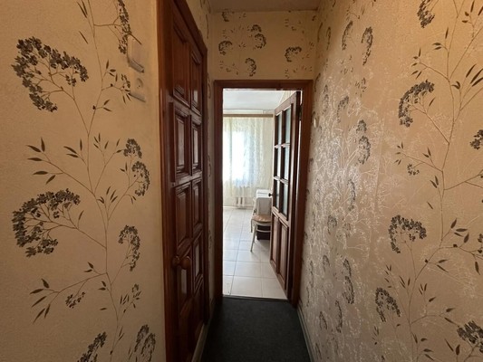 Продам двухкомнатную (2-комн.) квартиру, Лесной пер, 30, Кропоткин г