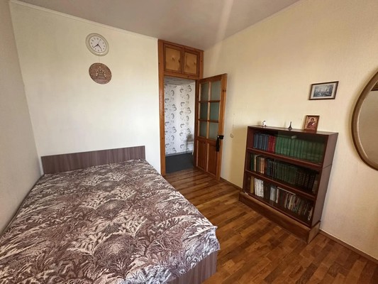 Продам двухкомнатную (2-комн.) квартиру, Лесной пер, 30, Кропоткин г