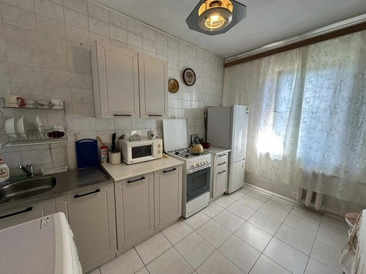 Продам двухкомнатную (2-комн.) квартиру, Лесной пер, 30, Кропоткин г