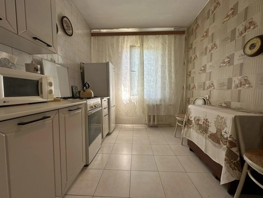 Продам двухкомнатную (2-комн.) квартиру, Лесной пер, 30, Кропоткин г