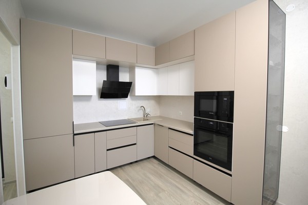 Продам трехкомнатную (3-комн.) квартиру, Лифанова ул, 38, Пермь г