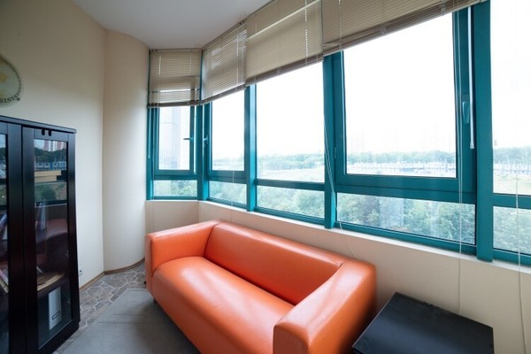 Продам трехкомнатную (3-комн.) квартиру, Минская ул, 1гк3, Москва г