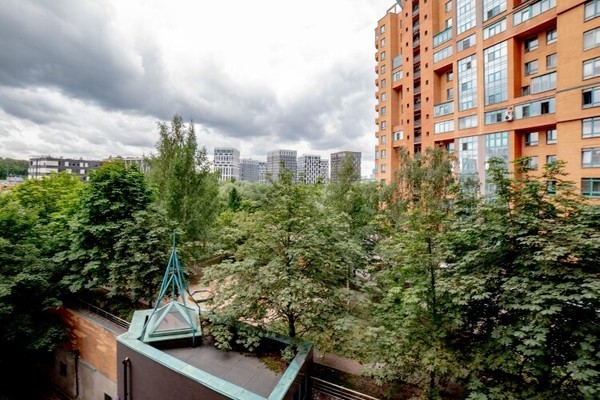 Продам трехкомнатную (3-комн.) квартиру, Минская ул, 1гк3, Москва г