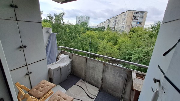 Продам двухкомнатную (2-комн.) квартиру, Шоссейная ул, 40к1, Москва г