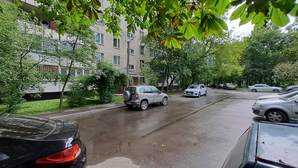 Продам двухкомнатную (2-комн.) квартиру, Шоссейная ул, 40к1, Москва г
