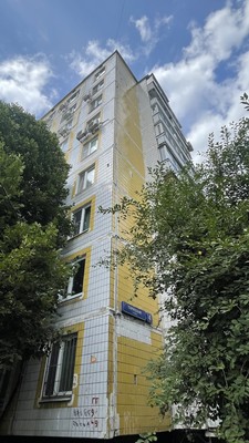Продам трехкомнатную (3-комн.) квартиру, Тарусская ул, 4, Москва г
