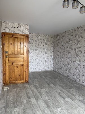 Продам комнату в 4-комн. квартире, Зелинского ул, 27к1, Великий Новгород г