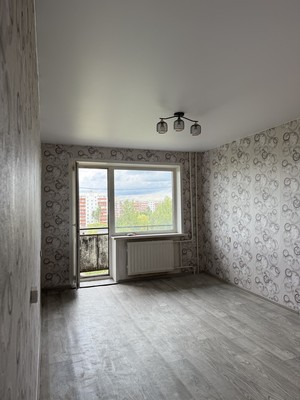 Продам комнату в 4-комн. квартире, Зелинского ул, 27к1, Великий Новгород г