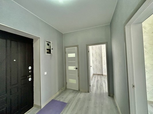 Продам двухкомнатную (2-комн.) квартиру, Ленина б-р, 1, Симферополь г