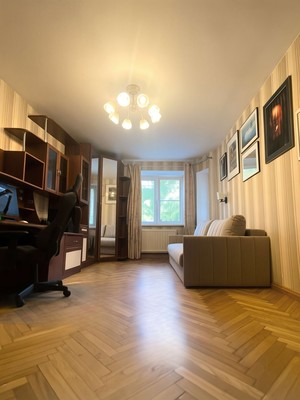 Продам однокомнатную (1-комн.) квартиру, Токарева ул, 8, Сестрорецк г