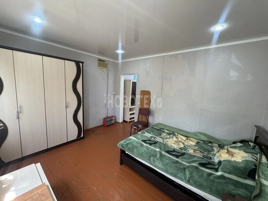 Продам двухкомнатную (2-комн.) квартиру, Заводская ул, 9, Петропавловская ст-ца