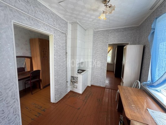 Продам двухкомнатную (2-комн.) квартиру, Заводская ул, 9, Петропавловская ст-ца