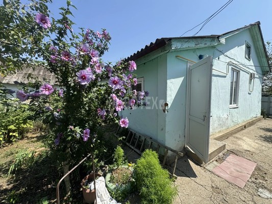Продам двухкомнатную (2-комн.) квартиру, Заводская ул, 9, Петропавловская ст-ца