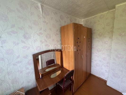 Продам двухкомнатную (2-комн.) квартиру, Заводская ул, 9, Петропавловская ст-ца