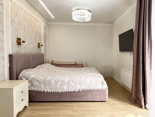 Продам трехкомнатную (3-комн.) квартиру, Шмидта ул, 56б, Пермь г