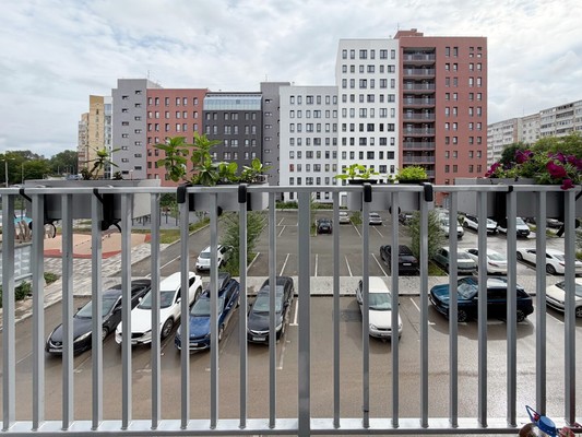 Продам трехкомнатную (3-комн.) квартиру, Шмидта ул, 56б, Пермь г