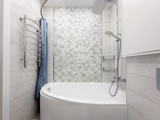 Продам трехкомнатную (3-комн.) квартиру, Шмидта ул, 56б, Пермь г