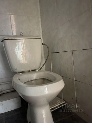 Продам двухкомнатную (2-комн.) квартиру, Победы пр-кт, 68, Симферополь г