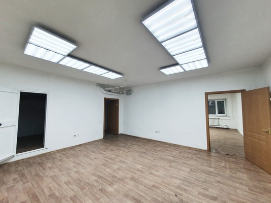 Продам коммерческое помещение 155 м2, Им. Г.В. Плеханова пл, 35ка, Липецк г