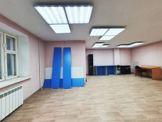 Продам коммерческое помещение 134 м2, Липовская ул, 12, Липецк г