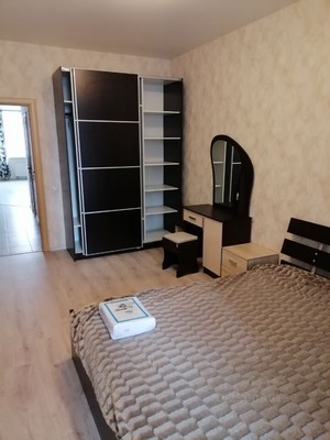 Сдам двухкомнатную (2-комн.) квартиру, Липовый парк ул, 6, Коммунарка п
