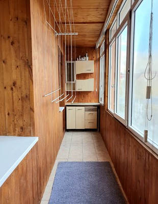 Продам трехкомнатную (3-комн.) квартиру, Пионерская ул, 25, Ханты-Мансийск г