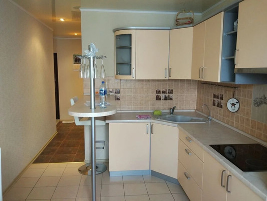 Продам двухкомнатную (2-комн.) квартиру, Подмосковная ул, 32, Островцы д