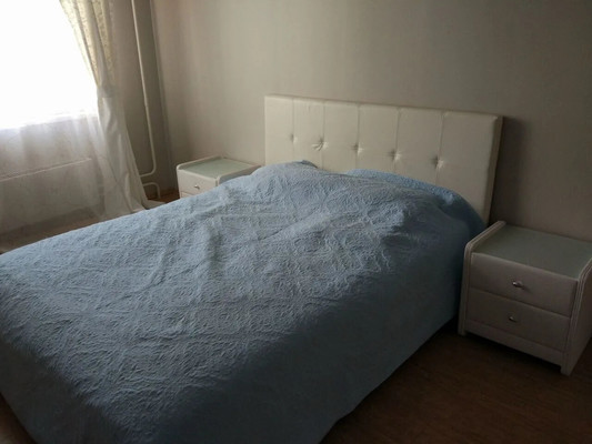 Продам двухкомнатную (2-комн.) квартиру, Подмосковная ул, 32, Островцы д