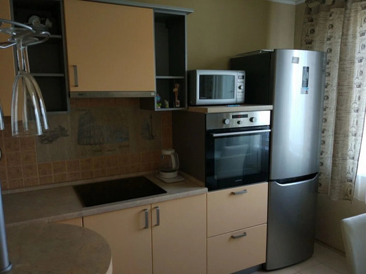 Продам двухкомнатную (2-комн.) квартиру, Подмосковная ул, 32, Островцы д
