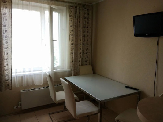 Продам двухкомнатную (2-комн.) квартиру, Подмосковная ул, 32, Островцы д