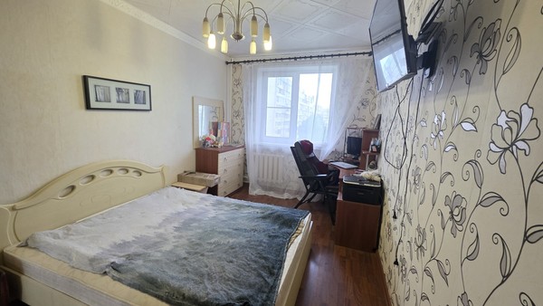 Продам двухкомнатную (2-комн.) квартиру, Автозаводская ул, 33, Смоленск г