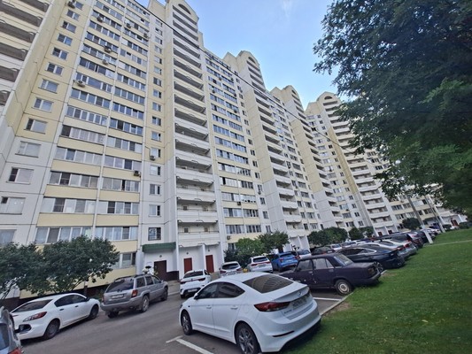 Продам однокомнатную (1-комн.) квартиру, Овражная (Северный мкр.) ул, 1к2, Домодедово г